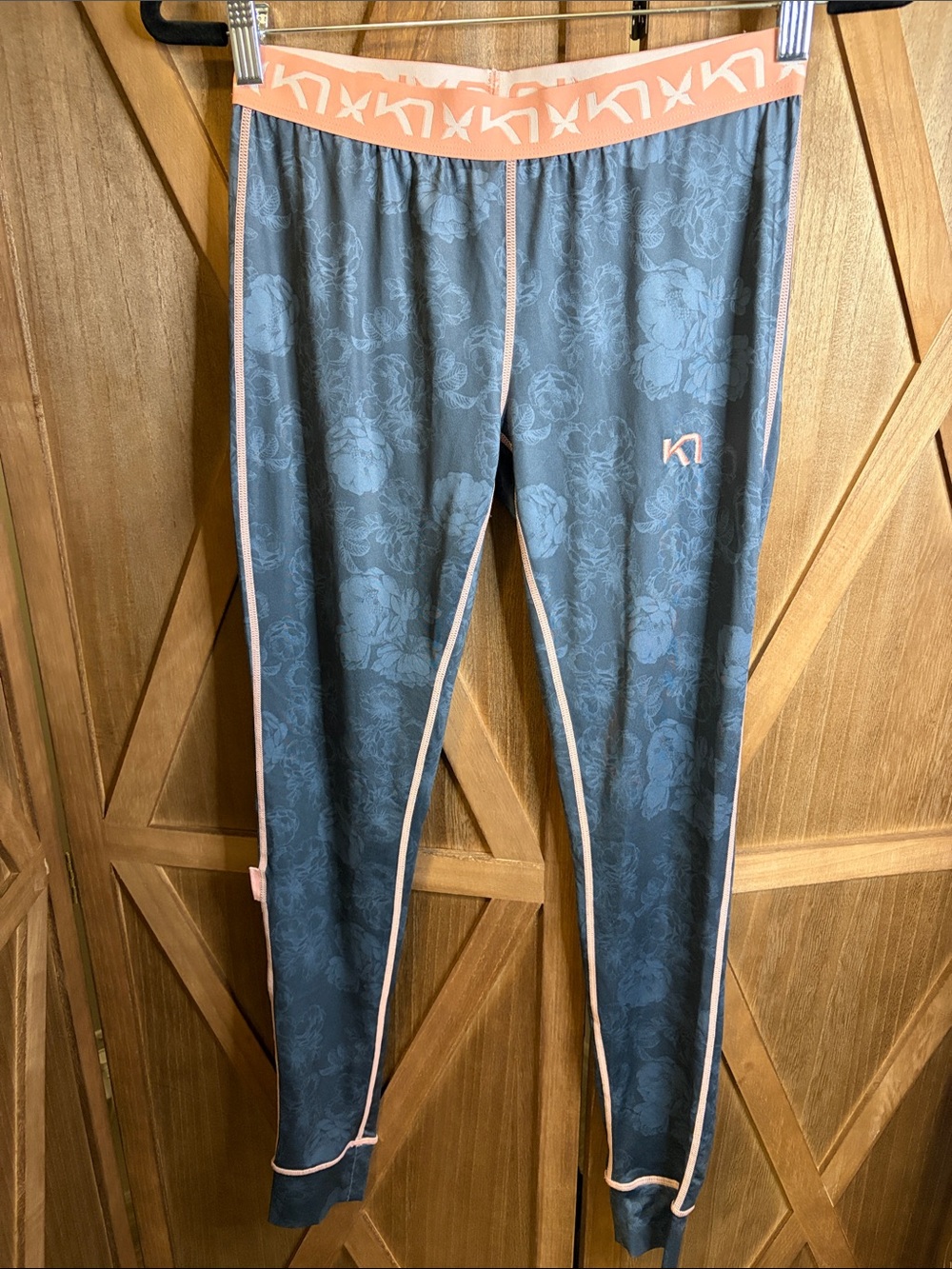 KARI TRAA Floral Base Layer Leggings Grey Pink Thermal Ski Pants SIZE MEDIUM